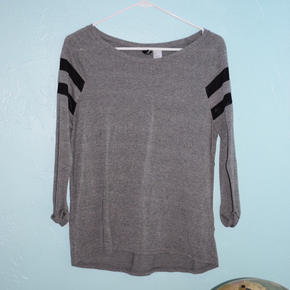 h&m grey 3/4 sleeve top